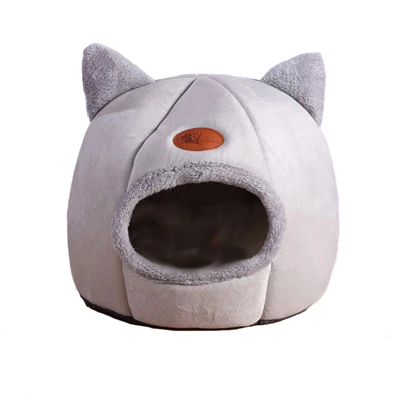 Cozy Winter Cat Bed – Warm Cave for Cats